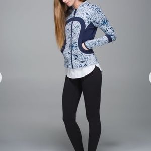 Lululemon ‘Find Your Bliss’ REVERSIBLE Jacket - Size 2